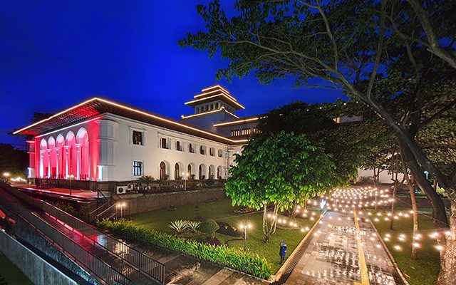 Gedung Sate Kelas Garasi Dudi Sugandi.