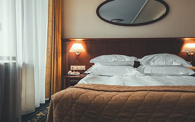 Guling kamar hotel.