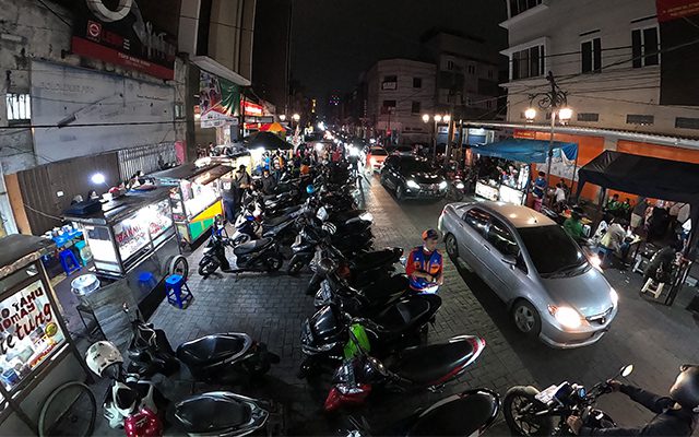 kawasan kuliner kaki lima bandung.