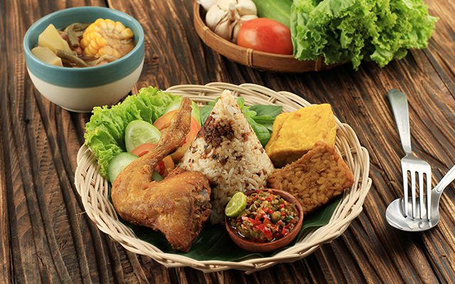 nasi tutug oncom