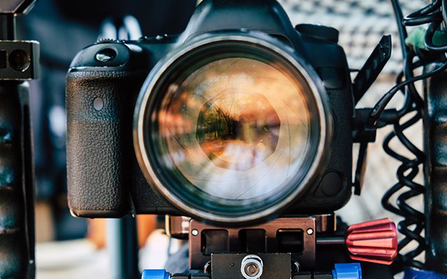 kamera peralatan fotografi