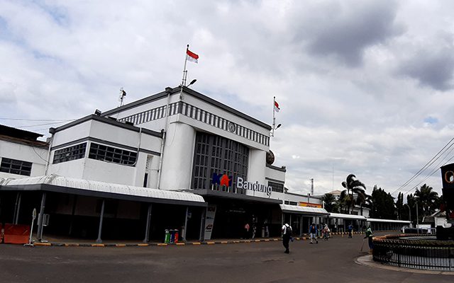Stasiun Bandung pintu selatan