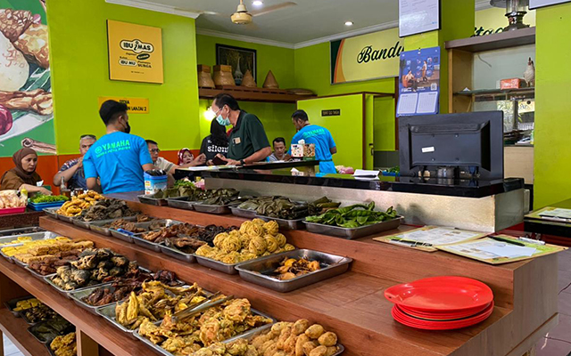 Kuliner Favorit Bandung Warung Bu Imas
