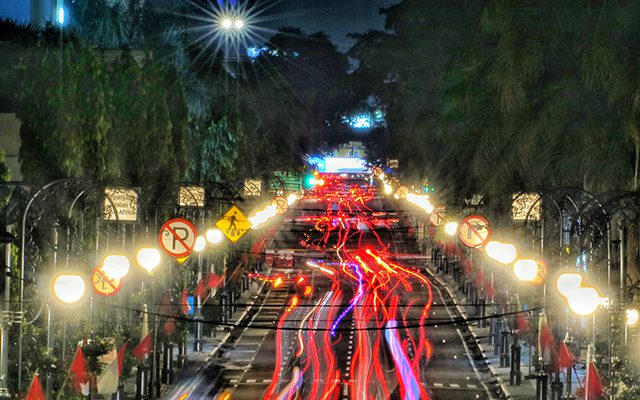 Potret Bandung Matahari Malam